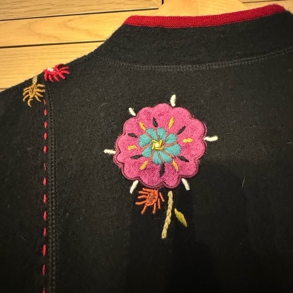 Icelandic Design Boiled Wool Floral Pattern Button Front 2006 Jacket / medium - Picture 9 of 12